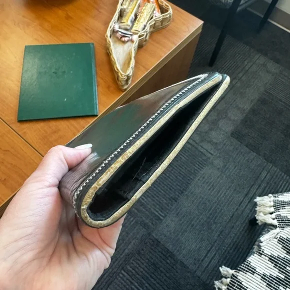 CHANEL Black Leather Wallet - Picture 3 of 10